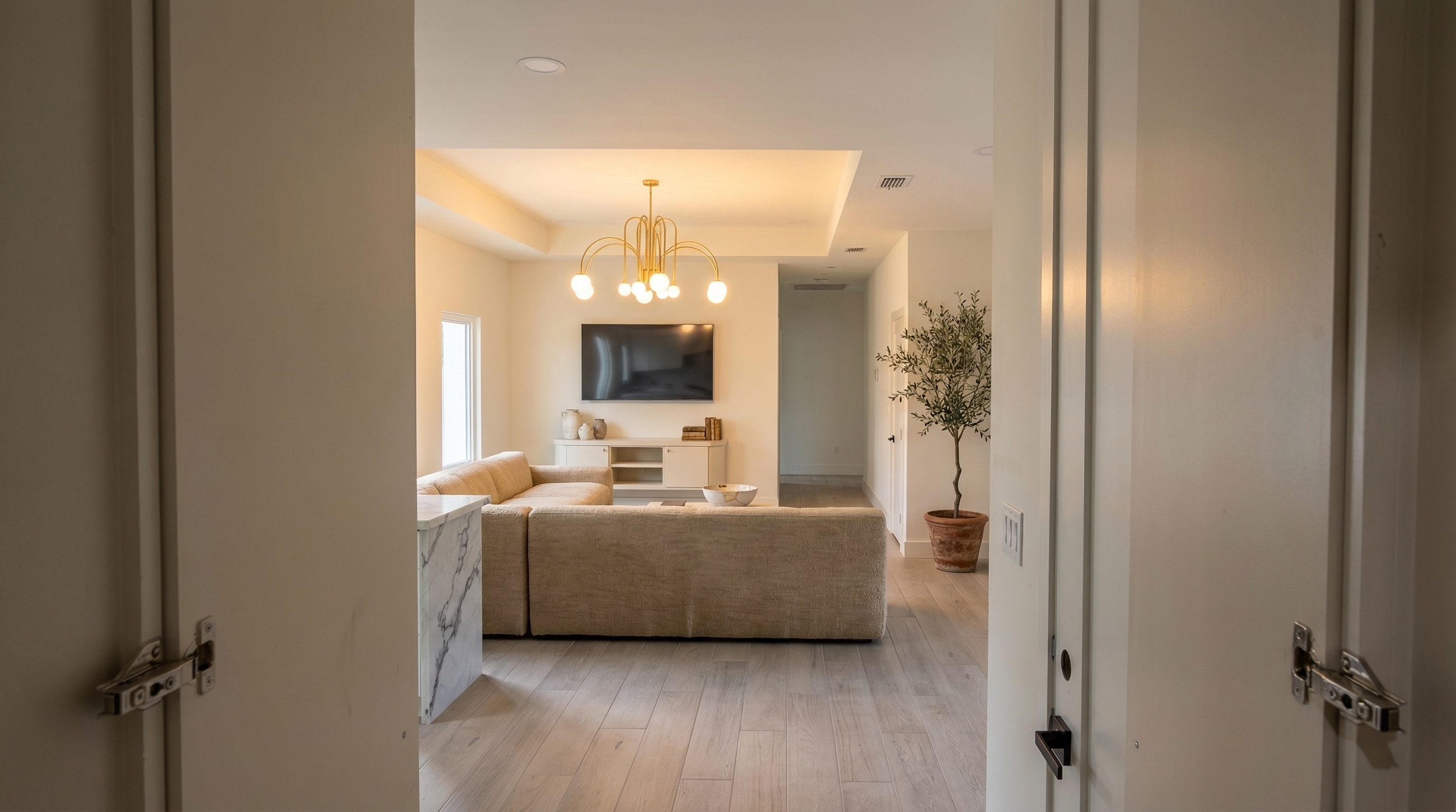 The Casa de Luz — living room